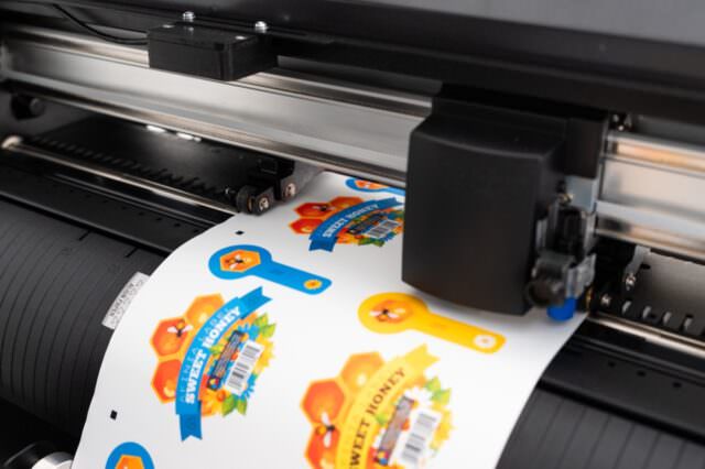 Afinia Label dual plotter digital label finisher die cutter lamination
