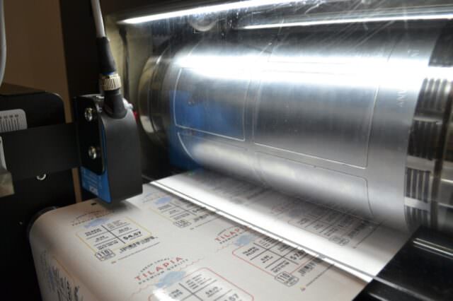 DC230 DC350 flexible steel magnetic cylinder rotary die label cutter laminator flexible die on magnetic die cylinder