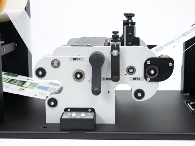 flexible packaging lamination slitting